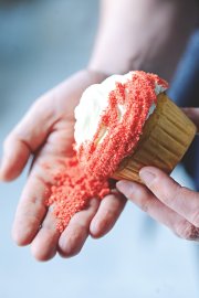zdobení Cupcaků posypkou