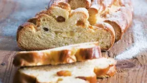 Manuál na vánočku: Nadýchaná, hutná nebo bez pletení? Vyberte si tu svou (jedinou) a naučte se uplést ji „z 9“