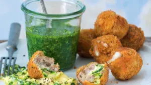 Telecí kuličky s mozzarellovou náplní