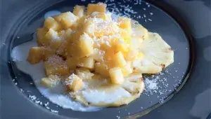 Tatarák z manga, ananasu a kokosu