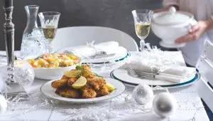 Kapr bez výčitek a salát bez majonézy! Výživová poradkyně radí, jak na vánoční klasiku nalehko: Vylepšete cukroví a pijte kefír