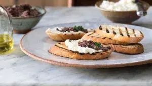 Antipasti olivy & sýr