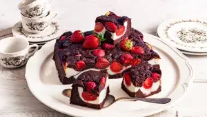 Cheesecake brownies s jahodami