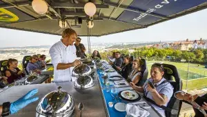 restaurace v oblacích 