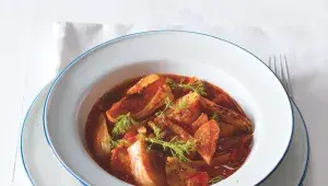  Fenyklovo-rajčatové ragú