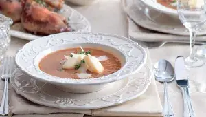 Slavte 28. říjen u stolu! Prvorepublikové menu plné noblesy: Roštěnky, které miloval Oldřich Nový, a kremrole jako z cukrárny
