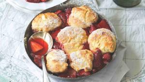 Jahodový cobbler