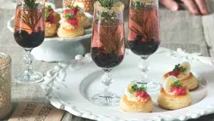 Kanapky s celerovou remuládou, křepelčím vejcem a kaviárem