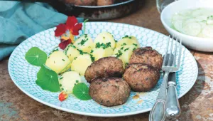 Karbanátky s bramborovou kaší