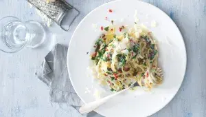 Linguine s ricottou, fenyklem, citronem a chilli