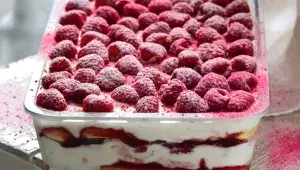 Malinový dezert à la tiramisu