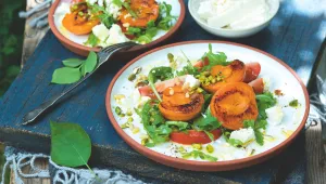 Meruňkovo-zeleninový salát