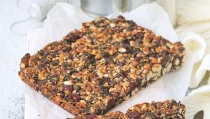 Oříškové müsli tyčinky