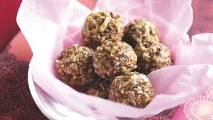 Nepečené tahini kuličky s medem