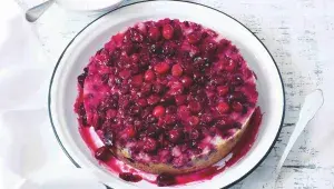 Brusinkový obrácený koláč