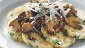 Opečené hříbky s bylinkovými knedlíky