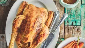 Pečené kuře s fenyklovo-rozmarýnovým máslem