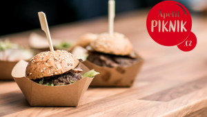 burgeri na Apetit pikniku