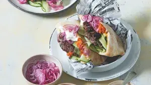 Pljeskavica v chlebu