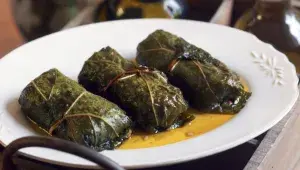 Plněné vinné listy