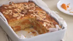 Meruňkový koláč z podmáslí