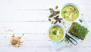 Cuketová polévka s řeřichou