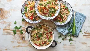 Smažená rýže s lososem