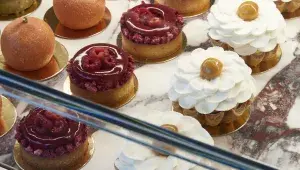 Zákusky si můžete koupit i s sebou