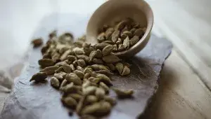 kardamon kardamon