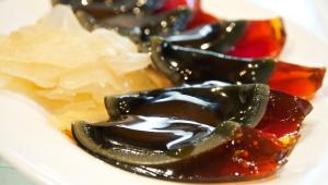Nakládané černé vejce - Century egg 