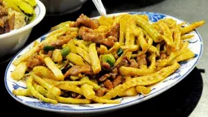 Vepřové s bambusovými výhonky