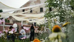 V Bistru Karel se relaxuje samo