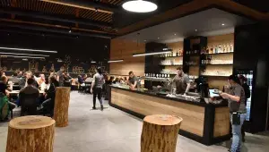 Kbelský pivovar má lehce industriální design