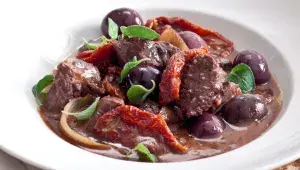 Dušené hovězí po italsku