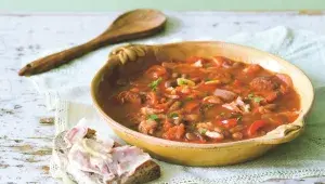 Fazolová polévka s kuřetem