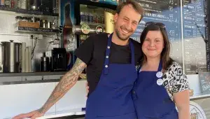 Manželé David a Aneta Jiráskovi, majitelé Obžerstvení u kostela.jpg