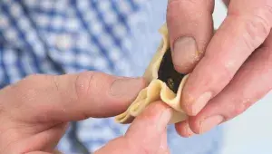 Knedličky gyoza – tvarování knedlíčků