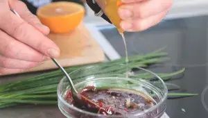 Knedličky gyoza – příprava omáčky