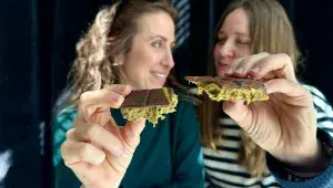 Testování dubajské čokolády