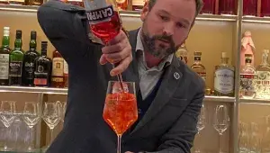  barman Filip Jančárek