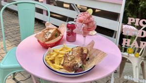 Bistro Fifties