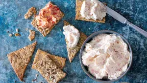 Křenová pomazánka se šunkou