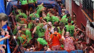 La Tomatina, svátek házení rajčat