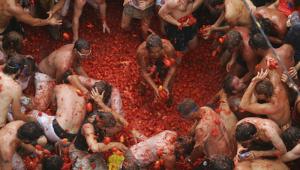 La Tomatina, svátek házení rajčat