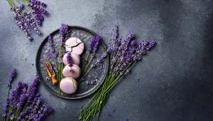 Levandulové makronky