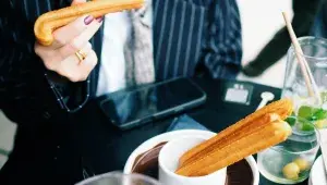 Madrid: město, kde život chutná pomalu. Kam na drink v oblacích a kde ochutnáte vše na jednom místě?