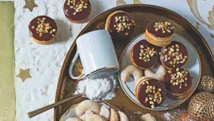 Oříškové cukroví s griliášovým krémem