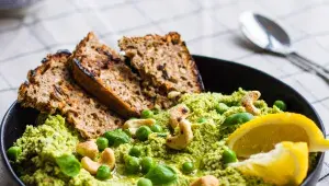 Bazalkovo-hráškový hummus