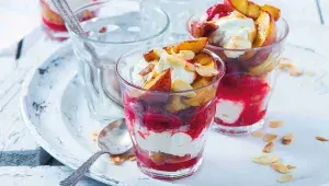 Pohár Melba s crème fraîche