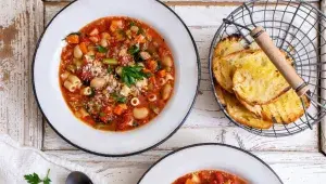 Polévka minestrone